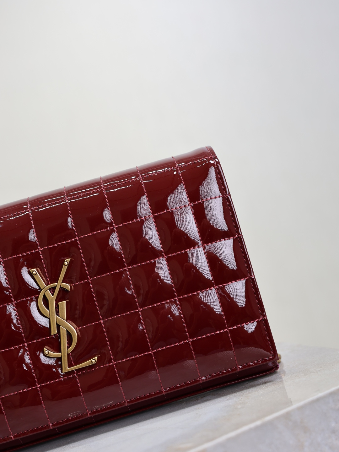 TOP Yves Saint Laurent YSL Cassandre Quilted Patent Leather Envelope Bag 23x14x3cm - 2 Color