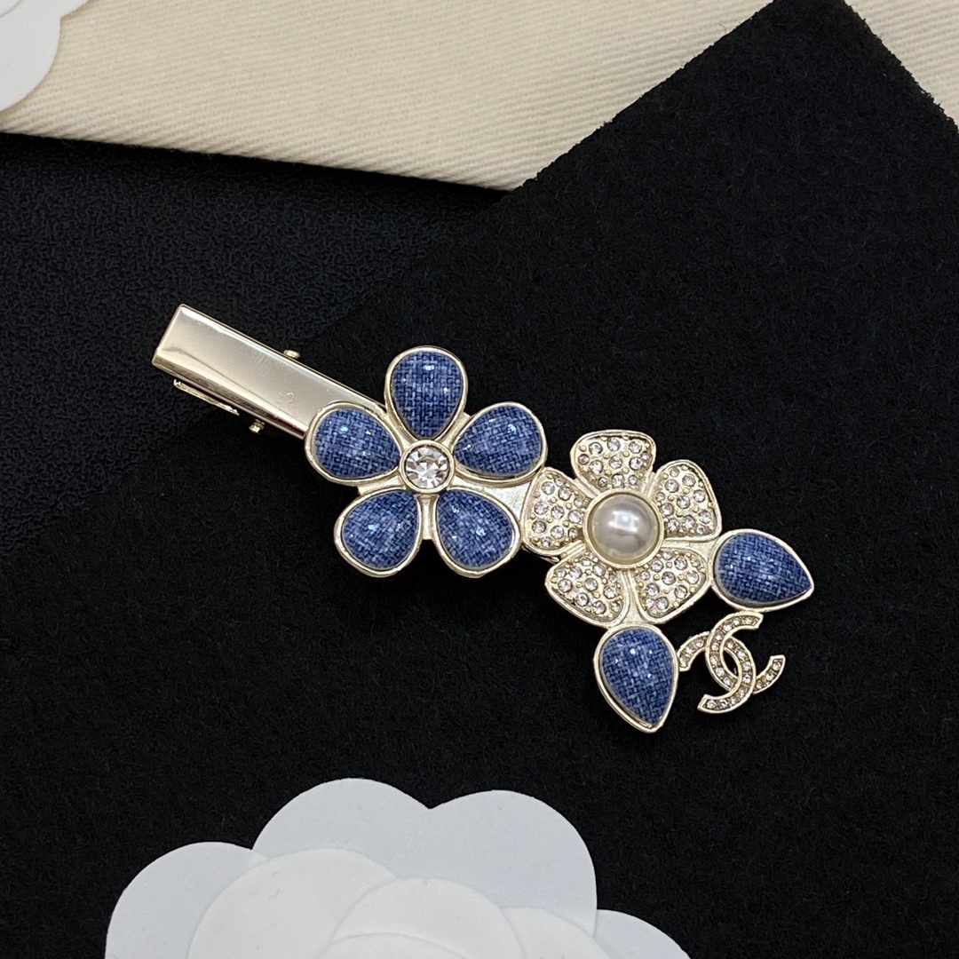 TOP CHANEL Hairpin - Gold