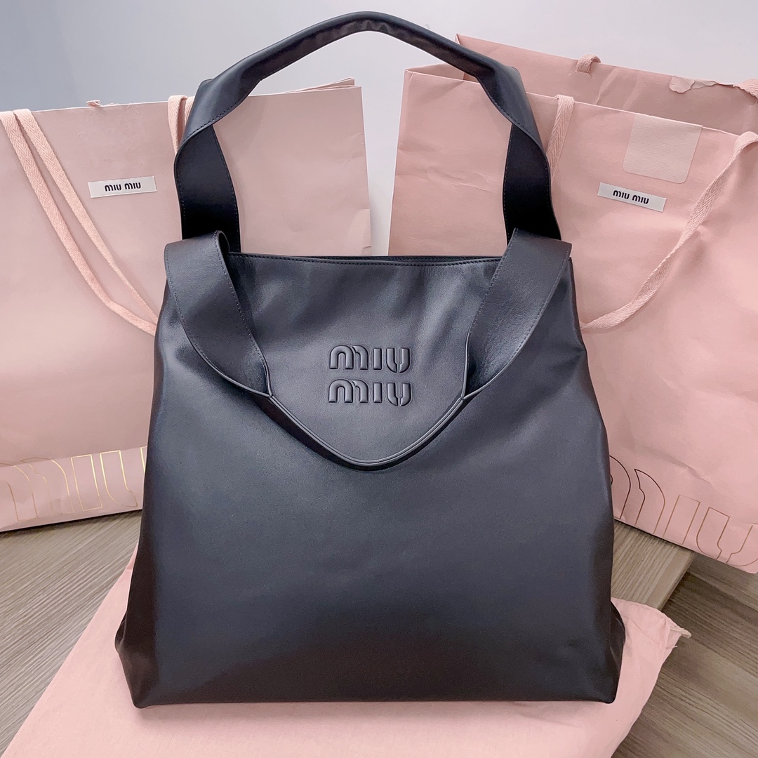 TOP Miu Miu Hobo Calfskin Tote Bag 39 x 38.5 x 11 cm - Black