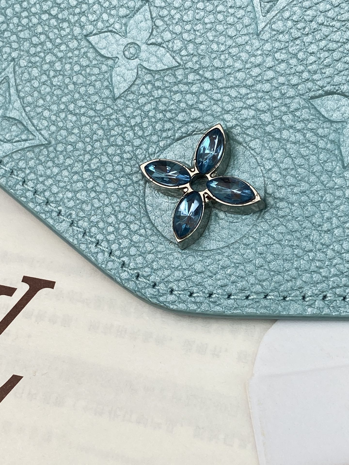 TOP Louis Vuitton LV Ski Sarah Wallet 19x10.5x2cm - Pearlescent Blue