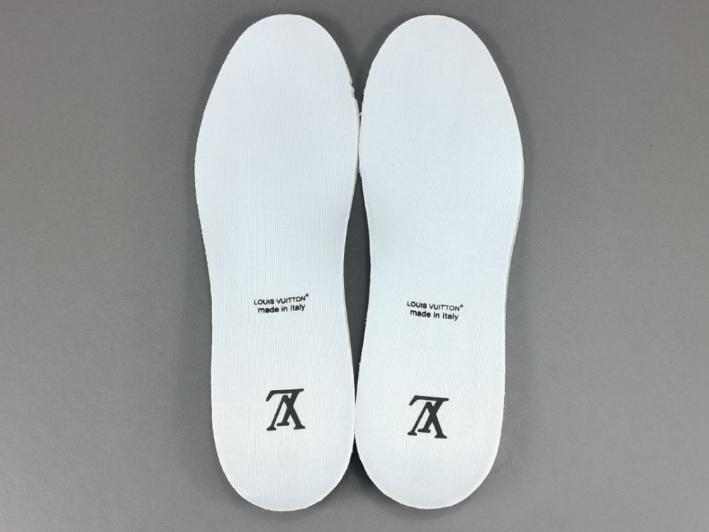 Louis Vuitton Trainer Fuchsia