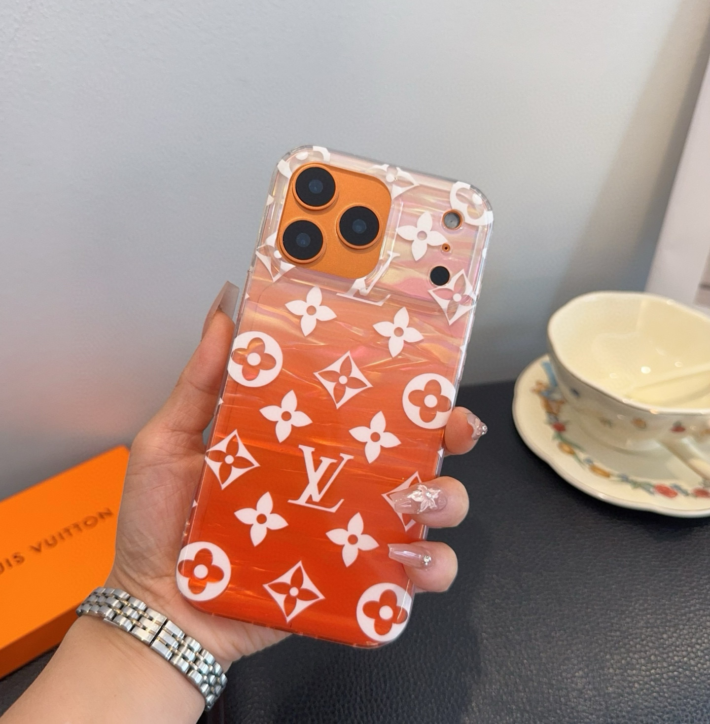 TOP Louis Vuitton LV IPhone Case - Orange