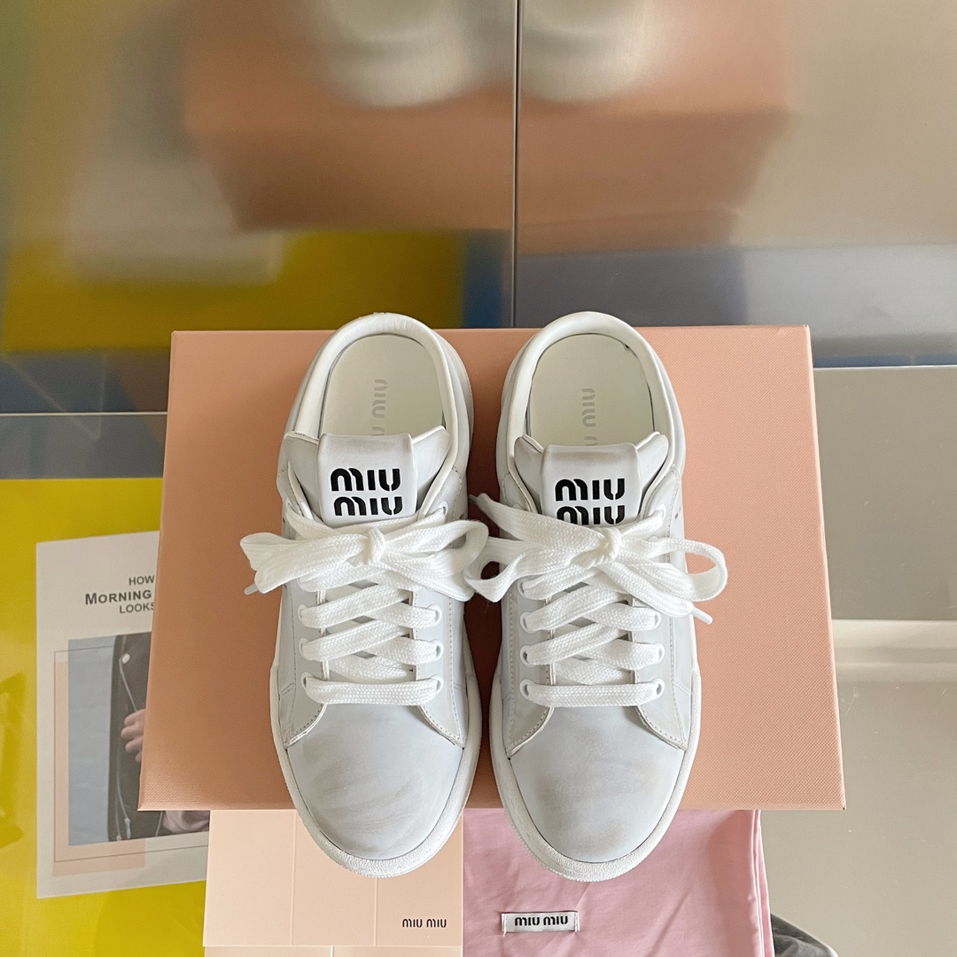 TOP Miu Miu Vintage Shoes Casual Sneakers
