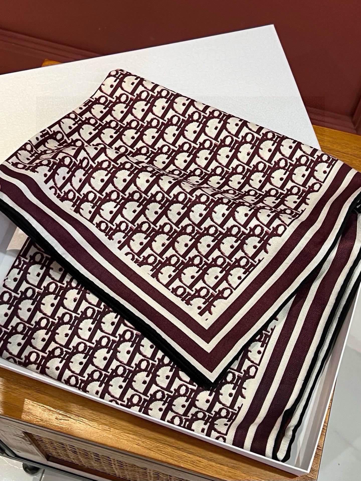 TOP Christian Dior Cashmere Scarf 65x180cm - 2 Colors