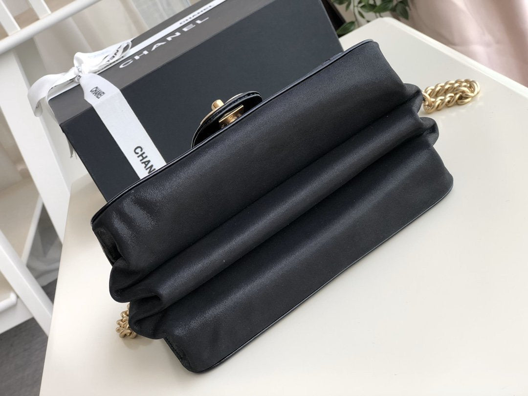 TOP CHANEL Classic Flab Bag Straight Lined Aged Lambskin Mini 20cm - Black & GHW
