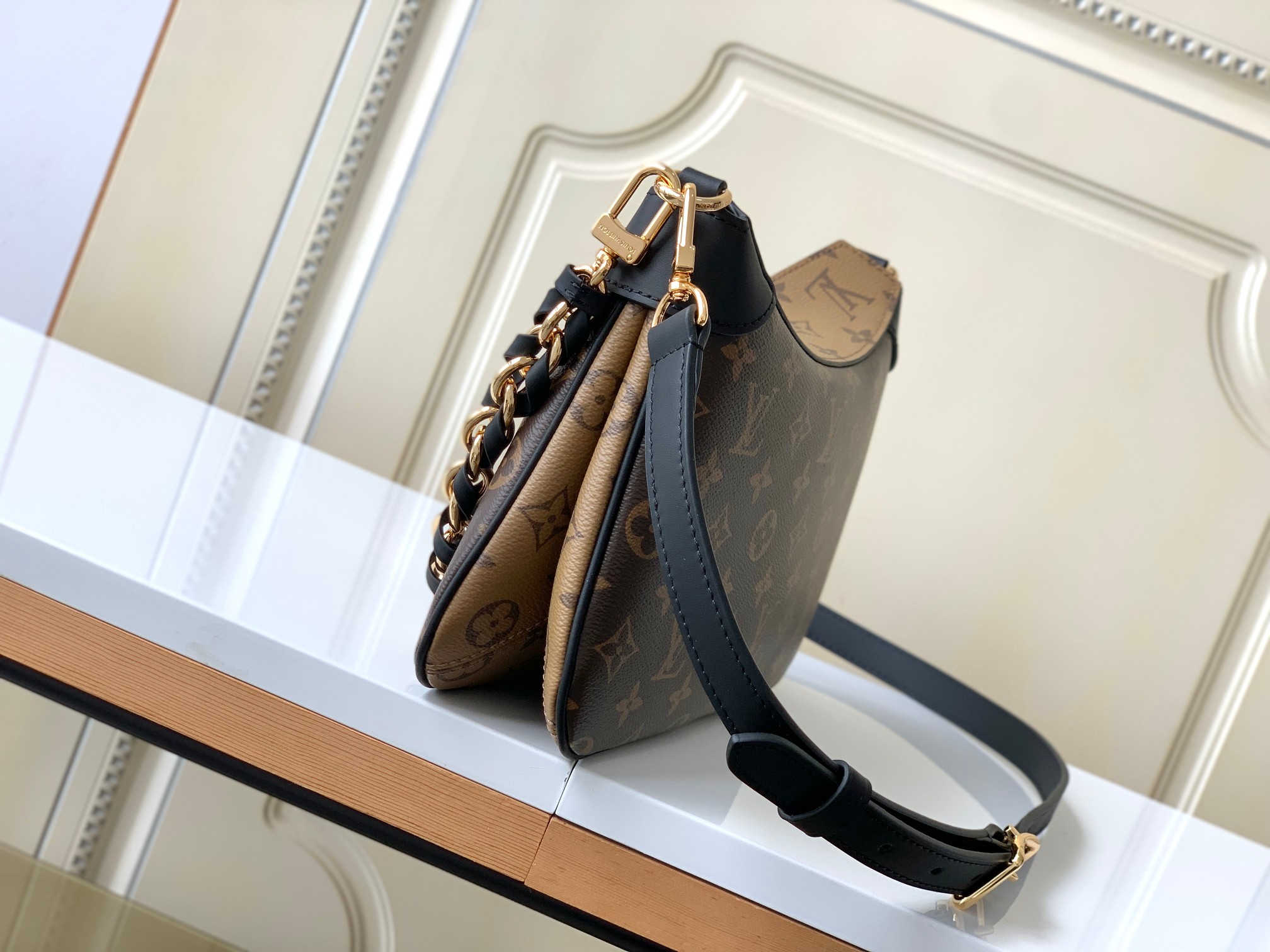 TOP Louis Vuitton LV  Made Of Canvas And Leather 29*19*9cm - Black Brown