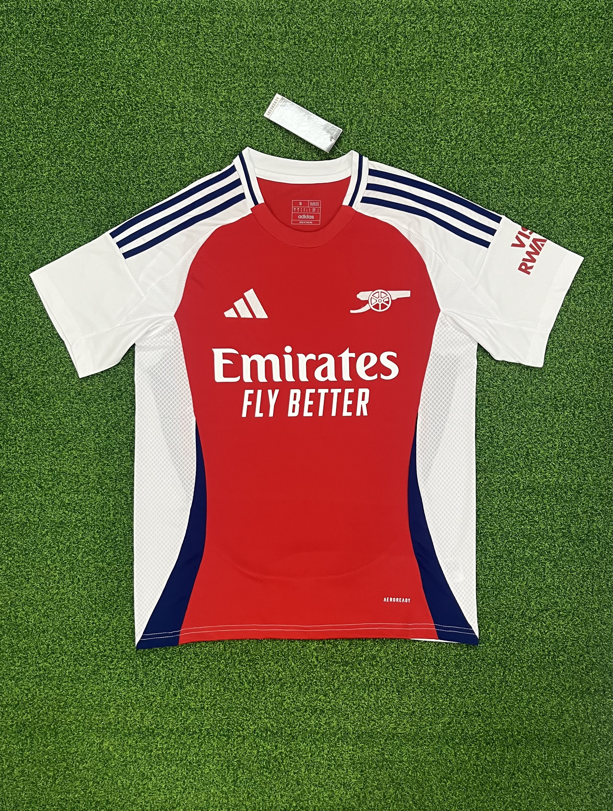 2425 Arsenal  home  jersey.Player embroidery version