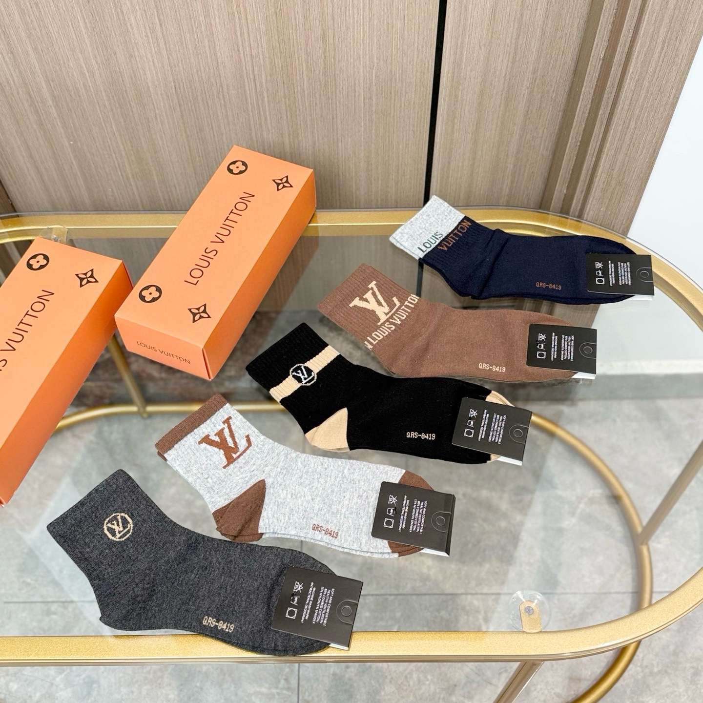 TOP Louis Vuitton LV Socks - 5 Pieces as a Set
