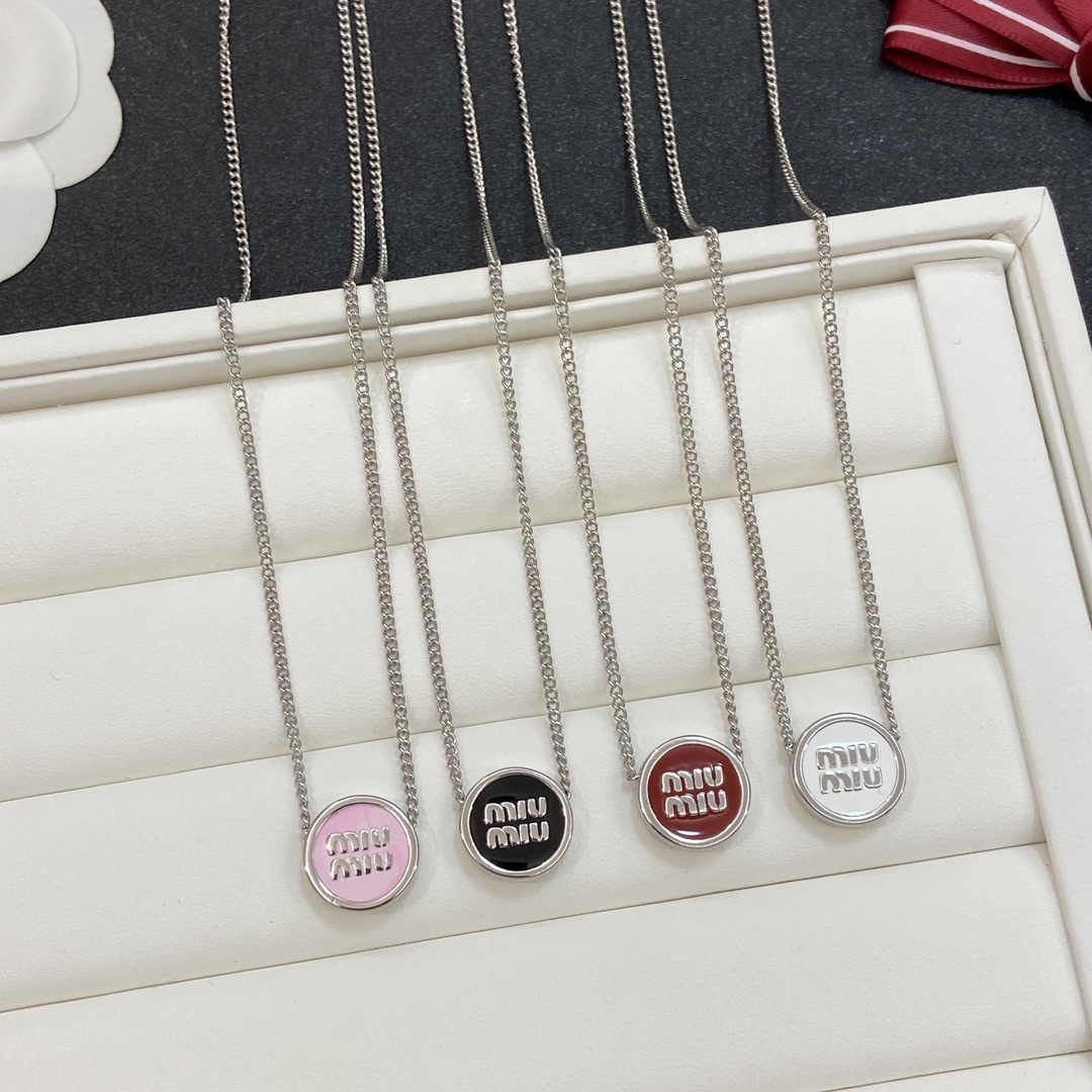 TOP Miu Miu Necklace - 4 Colour