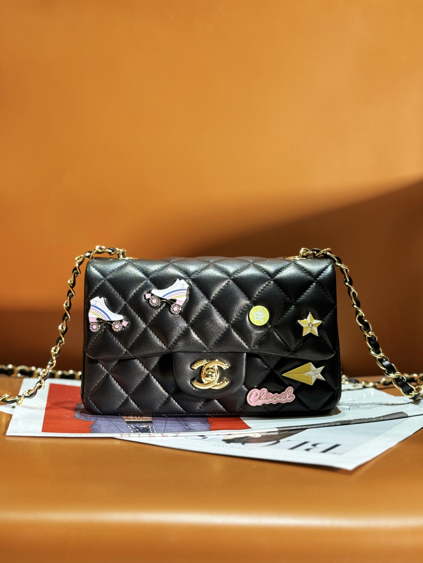TOP CHANEL 24 C Badge Series Bags - 20CM&GHW - 2 Colors