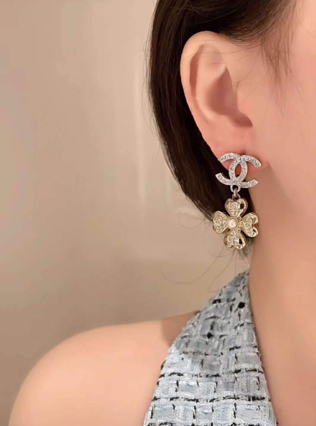 TOP CHANEL Earrings - Gold