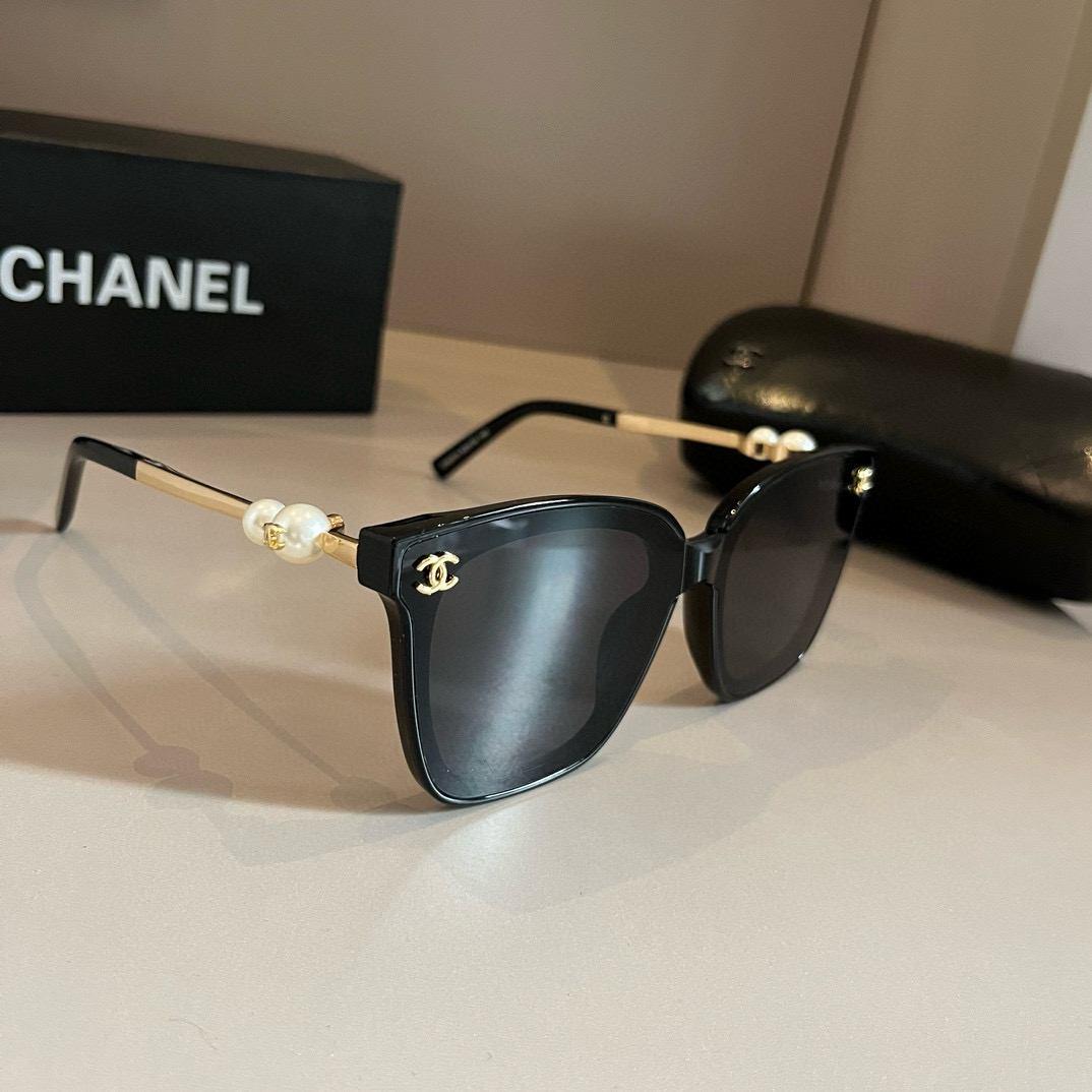 TOP CHANEL Sunglasses - 2 Colors