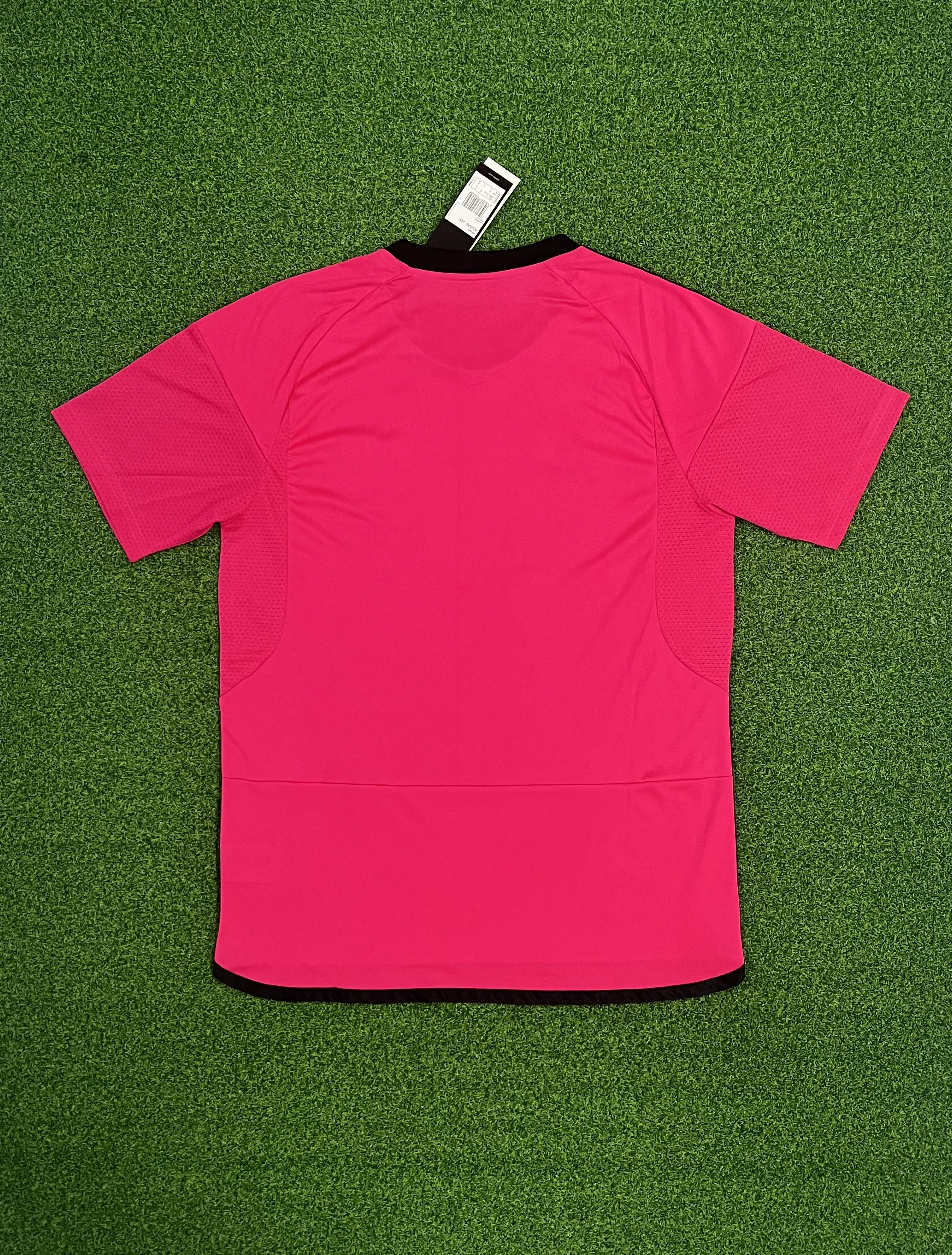 2425 Fulham Away jersey.Player embroidery version