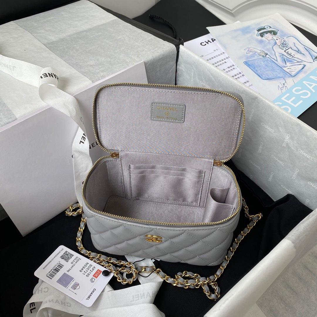 TOP CHANEL Vanity Case Top Handle SS21 - Grey