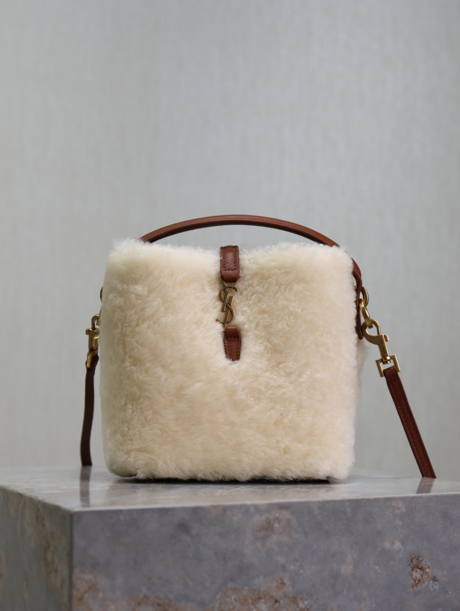 TOP Yves Saint Laurent YSL LE 37 Lambswool Bag 15x13x6cm/17×20×13cm -Brown