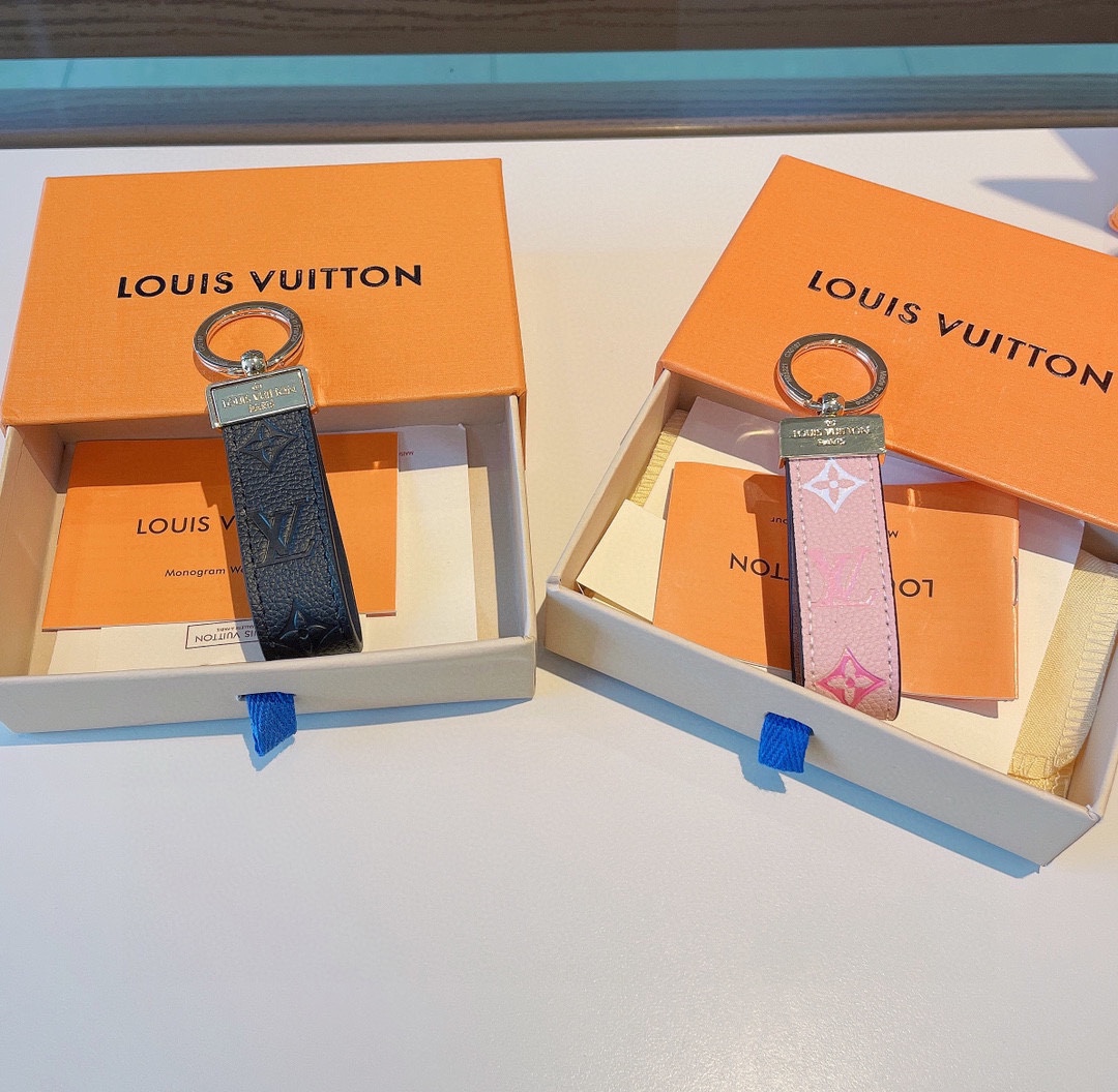TOP Louis Vuitton LV Men's/Women's Keychains - 2 Colour