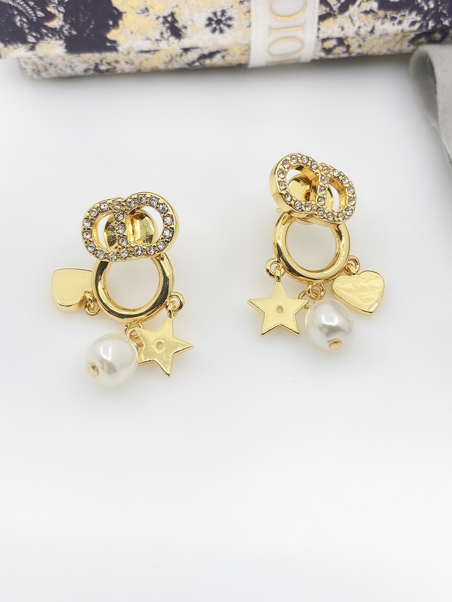 TOP Christian Dior CD Pearl Star Heart Earrings - Gold