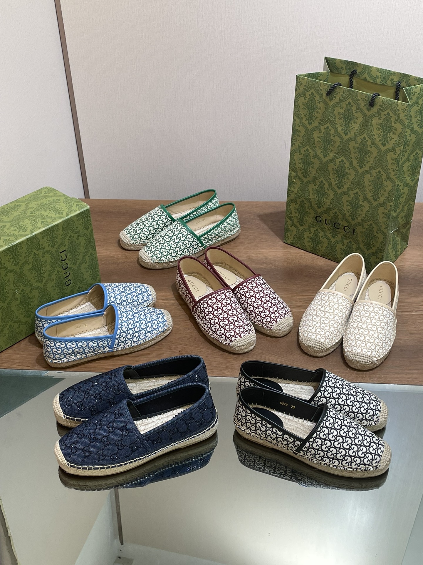 TOP GUCCI Jumbo GG Straw Bucket Shoes - 6 Color
