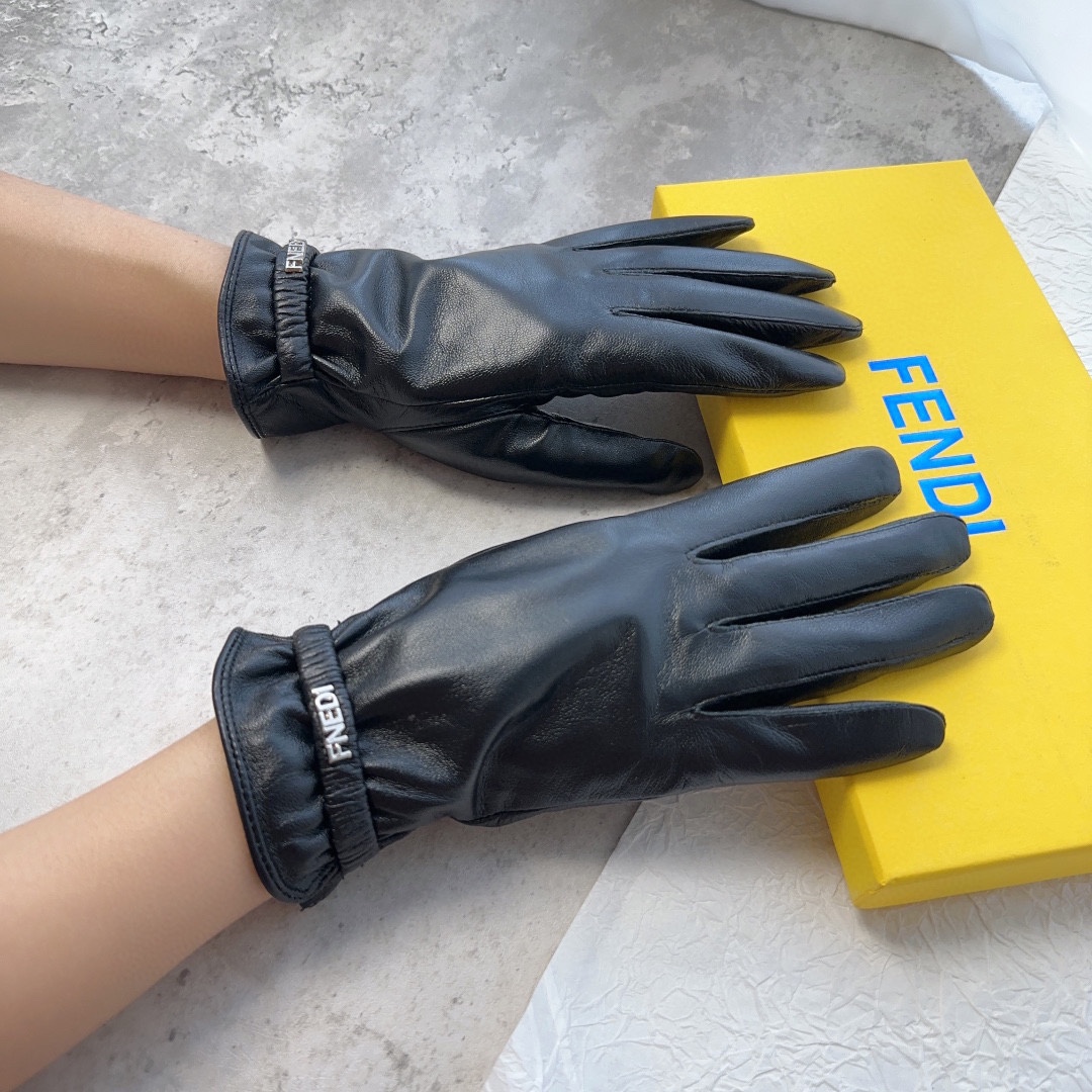 TOP FENDI Women's Sheepskin Gloves