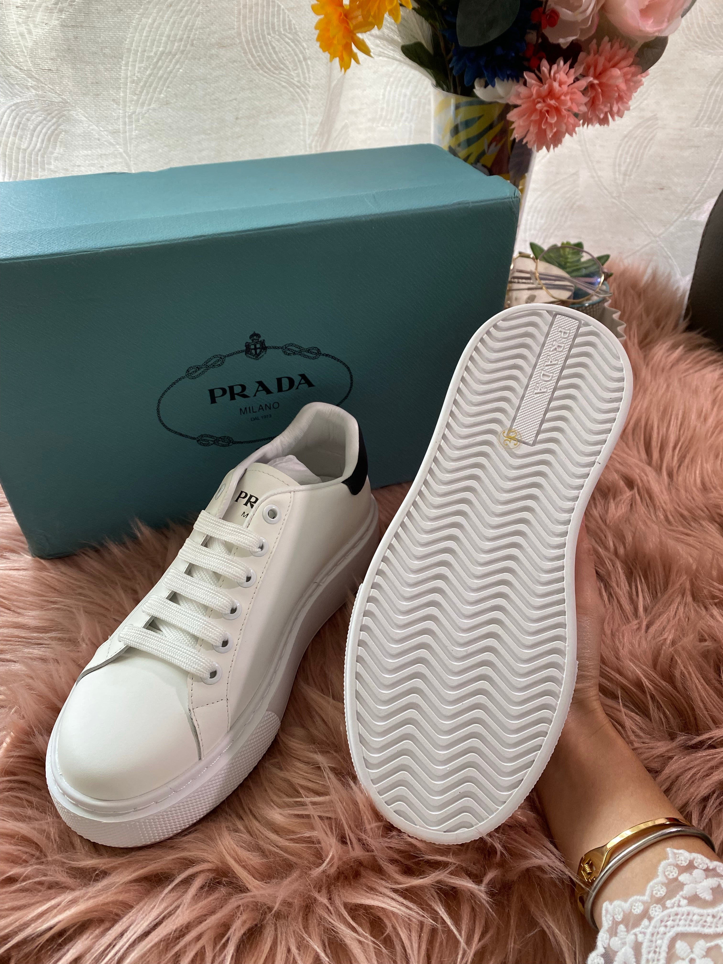 TOP PRADA Sneakers - White and Black