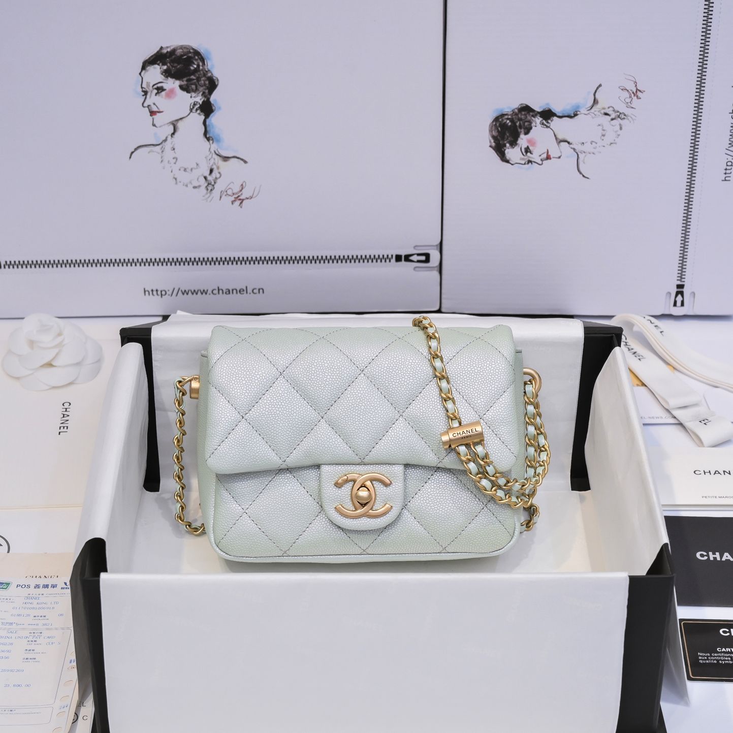 TOP CHANEL Classic Flap Bag Adjustable Chain SS21 Mini Square 19x13x6cm - Green