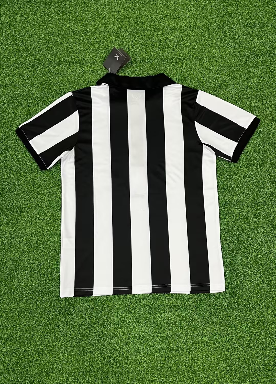 2425 Newcastle United   jersey.Player embroidery version