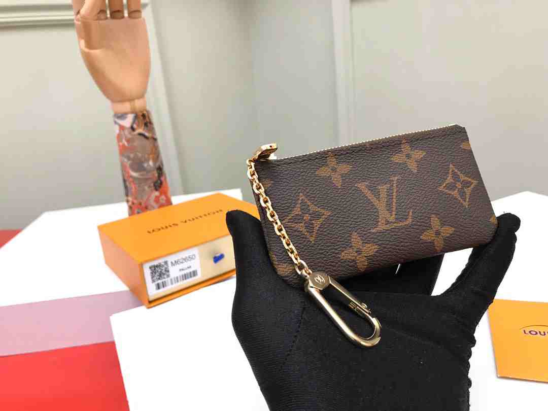 TOP Louis Vuitton LV Key Wallet - Monogram