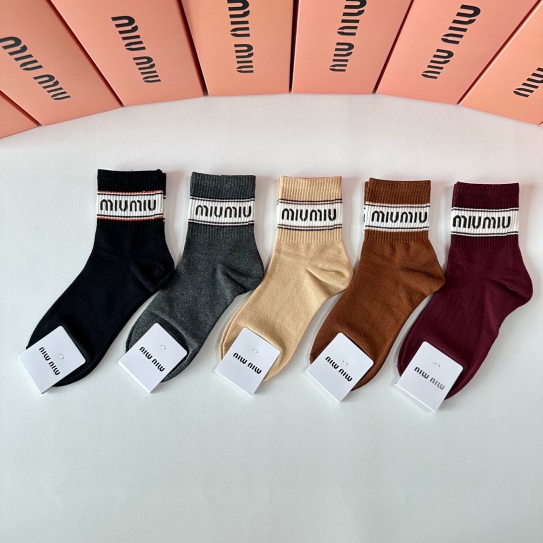 TOP Miu Miu Socks - 5 Pieces as a Set