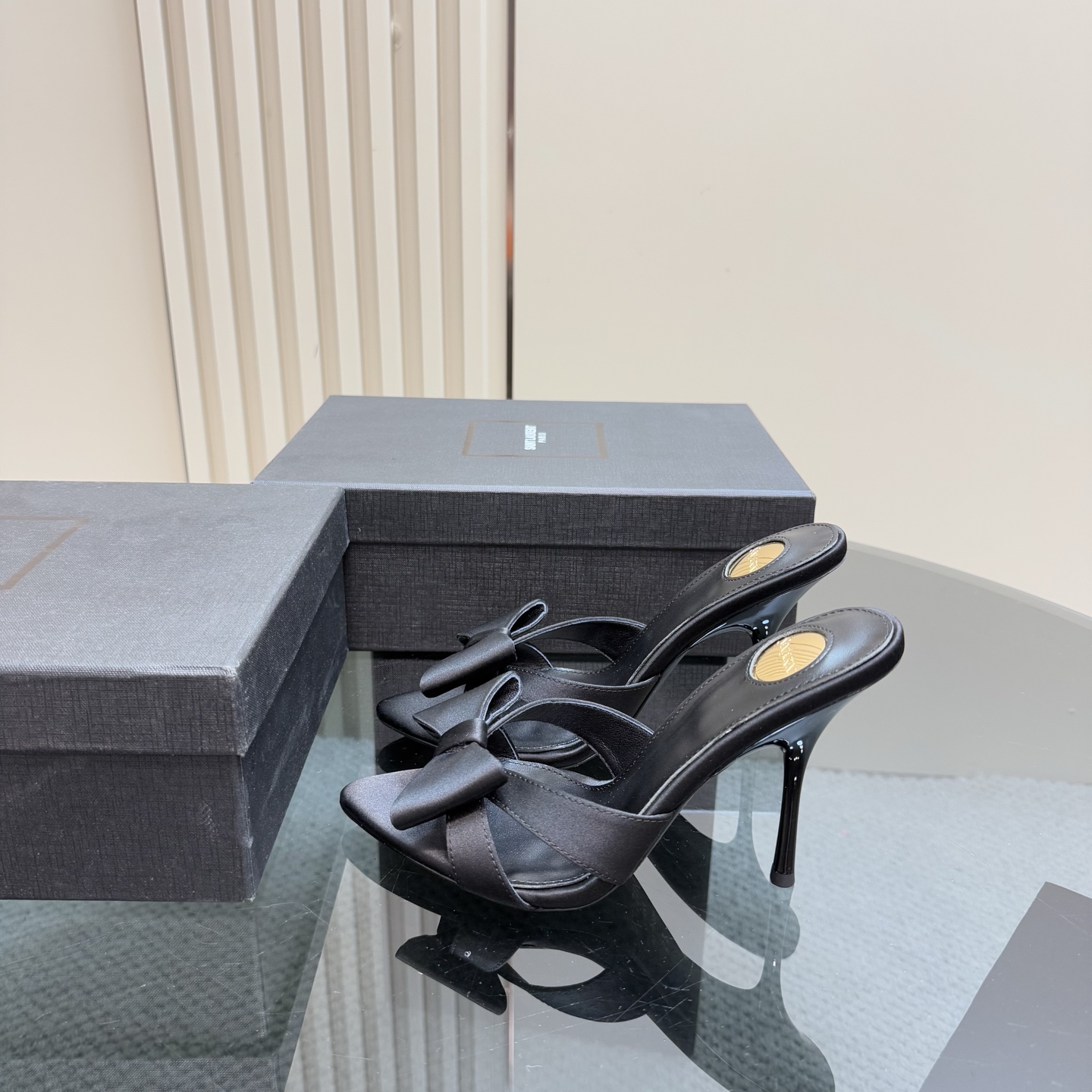 TOP Yves Saint Laurent YSL High Heel Slippers - Black