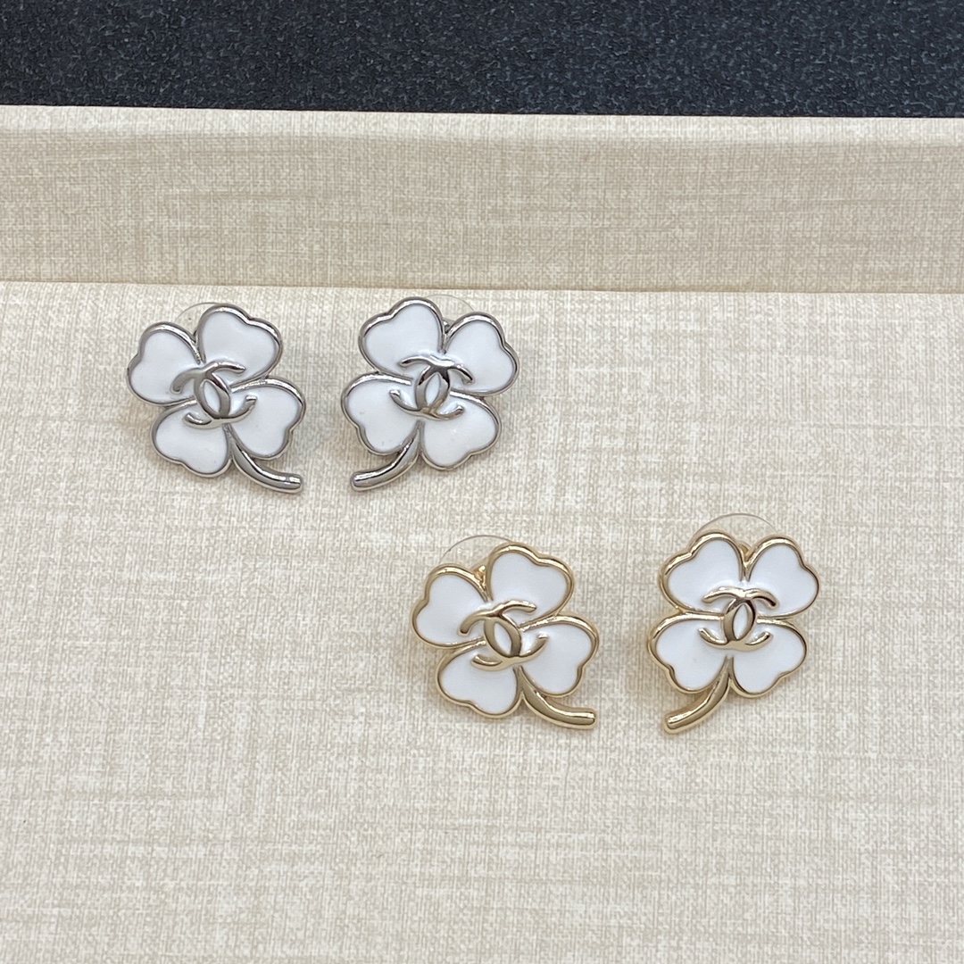 TOP CHANEL Earrings- 2 Colors