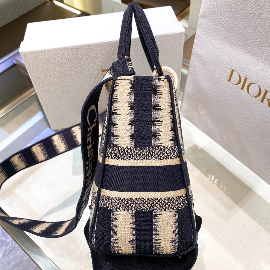 TOP Christian Dior Lady Christian Dior Bag D-Lite D-Stripes Medium - Navy Blue