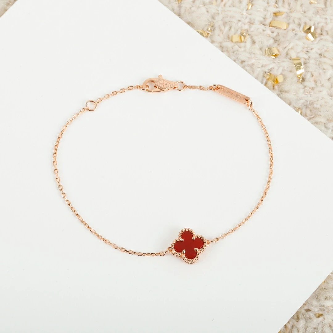 Van Cleef&Arpels VCA Single alhambra Bracelet