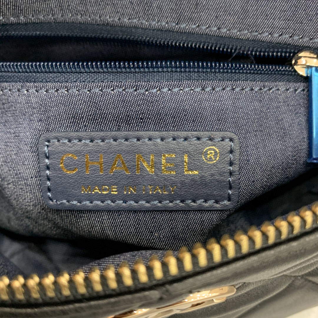 TOP CHANEL Belt Bag Big Chain- Black & GHW
