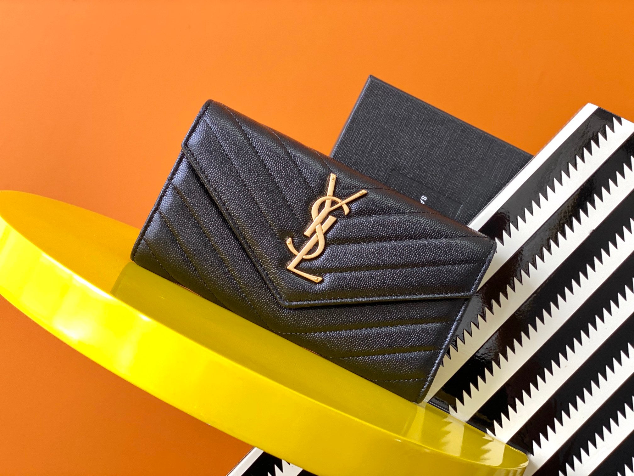 TOP Yves Saint Laurent YSL Chevron Quilted Grained Leather Metalsse Wallet - Black w GHW