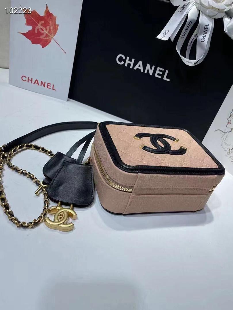 TOP CHANEL Vanity Case Bag  Small - Light Pink