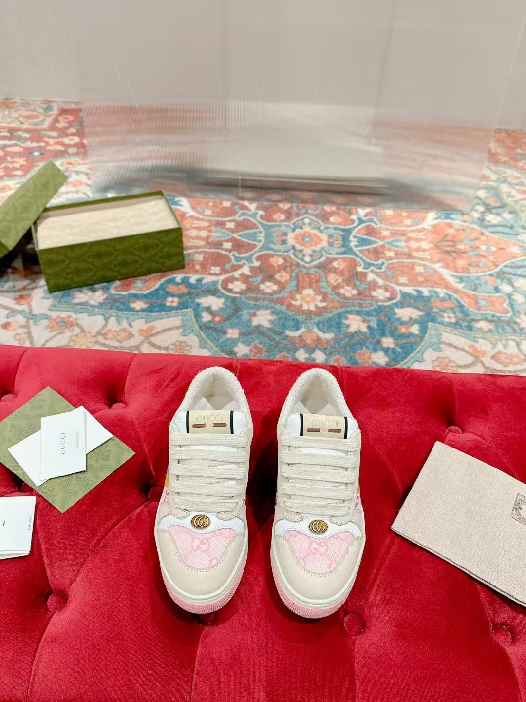 TOP GUCCI GG Casual Shoes - Pink and Beige