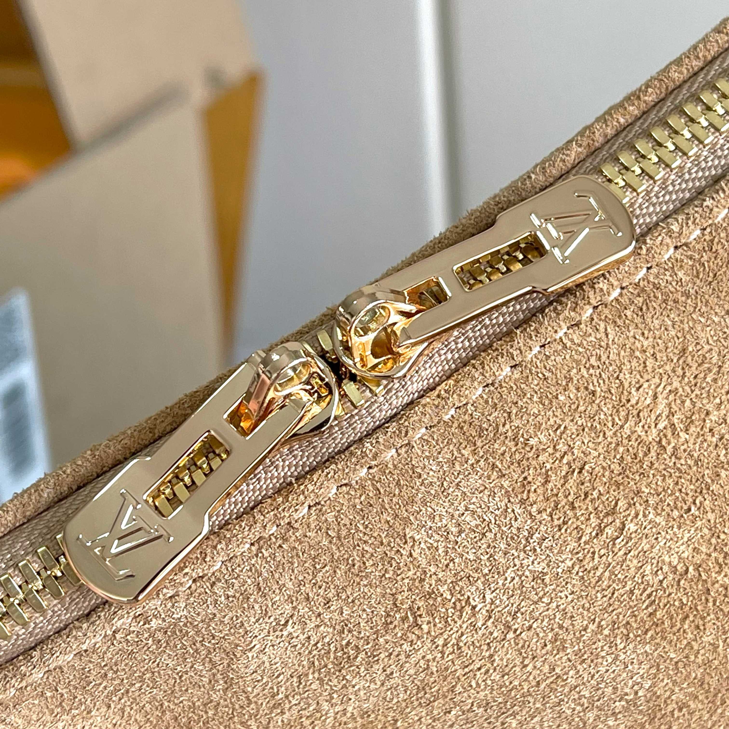 TOP Louis Vuitton LV Express Bag 24x18.5x36 cm - Brown