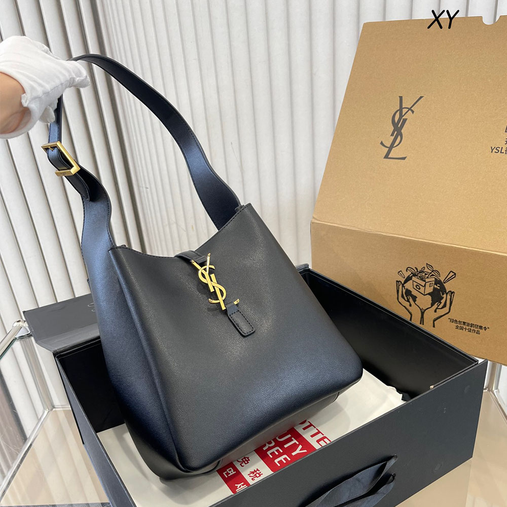 SAINT LAURENT YSL Le 5 à 7 monogram-plaque shoulder bag(Replica)