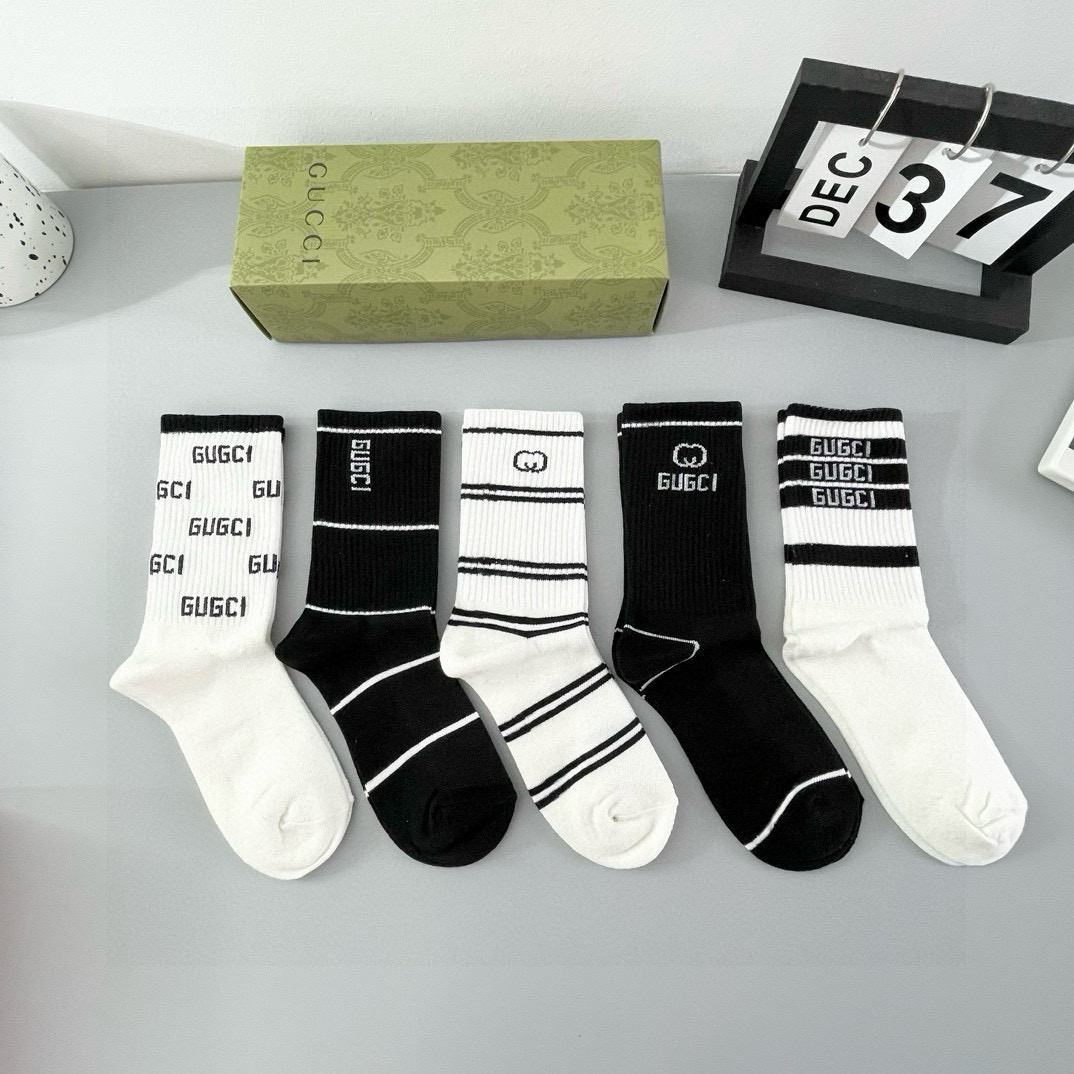 TOP GUCCI Socks - 5 Pieces as a Set