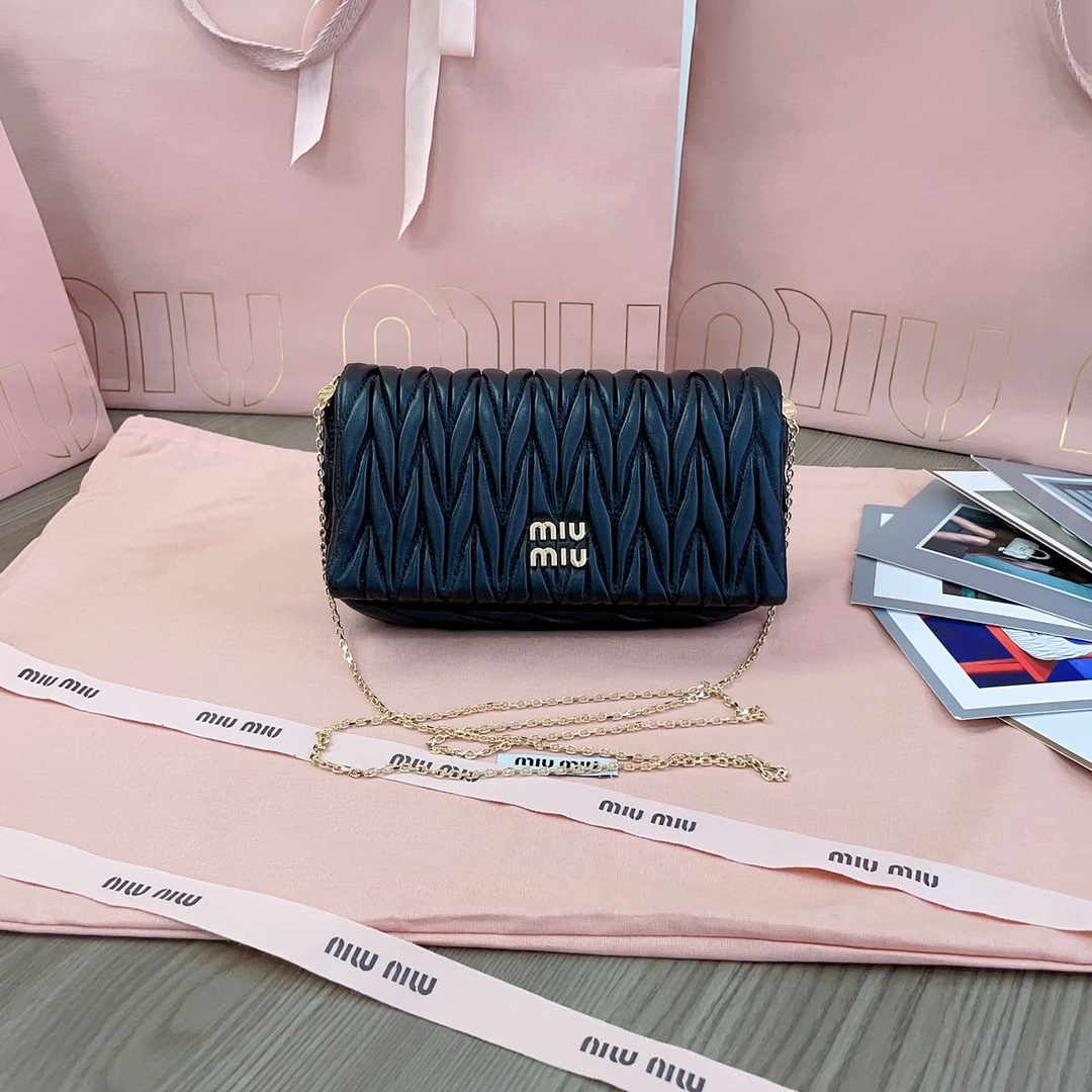TOP Miu Miu Lambskin Chain Bag 18 X9.5 X 4 cm - 3 Color