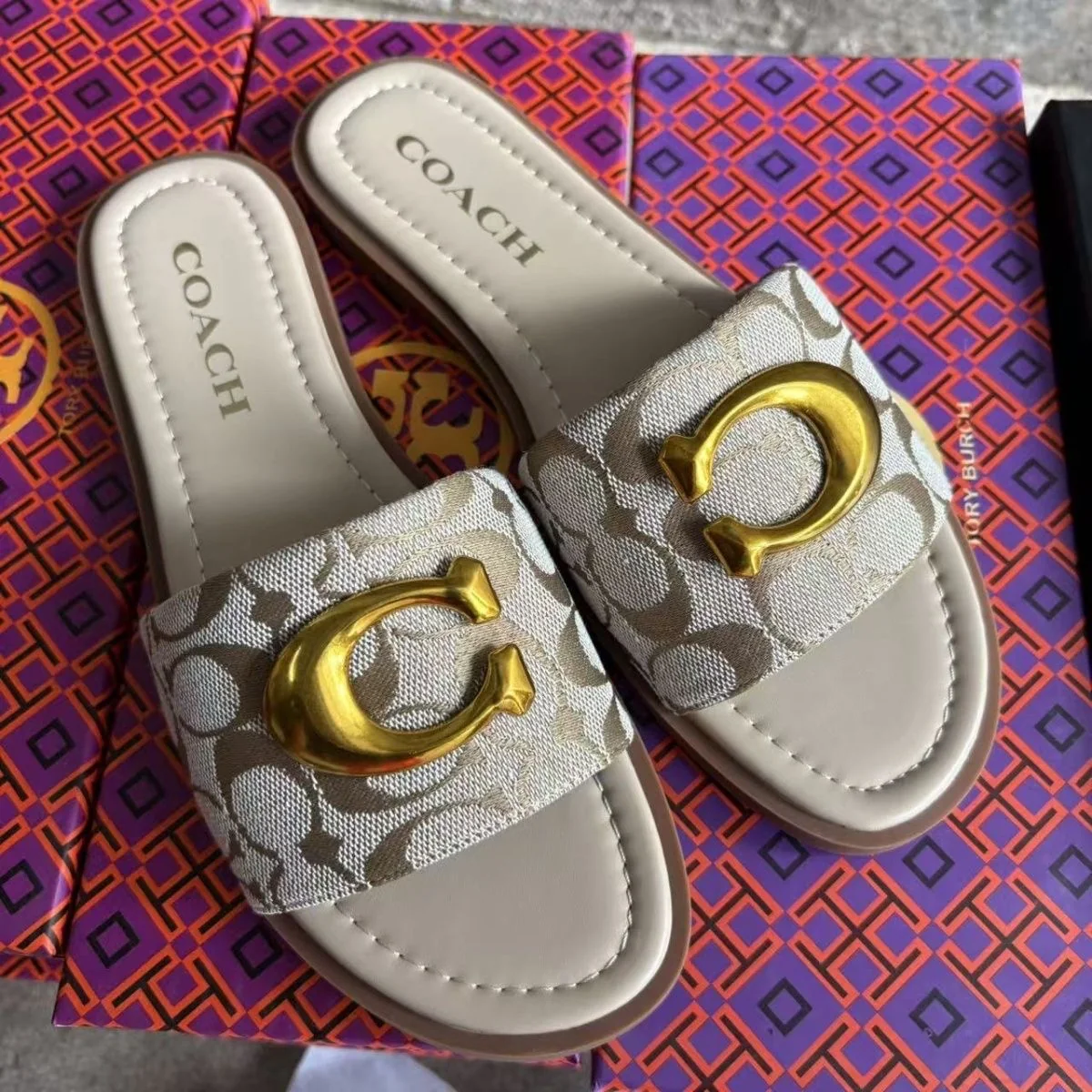 AAASandals Jacquard Pattern Flat Slides Women Gold Metal Decor Open Toe Summer Slippers