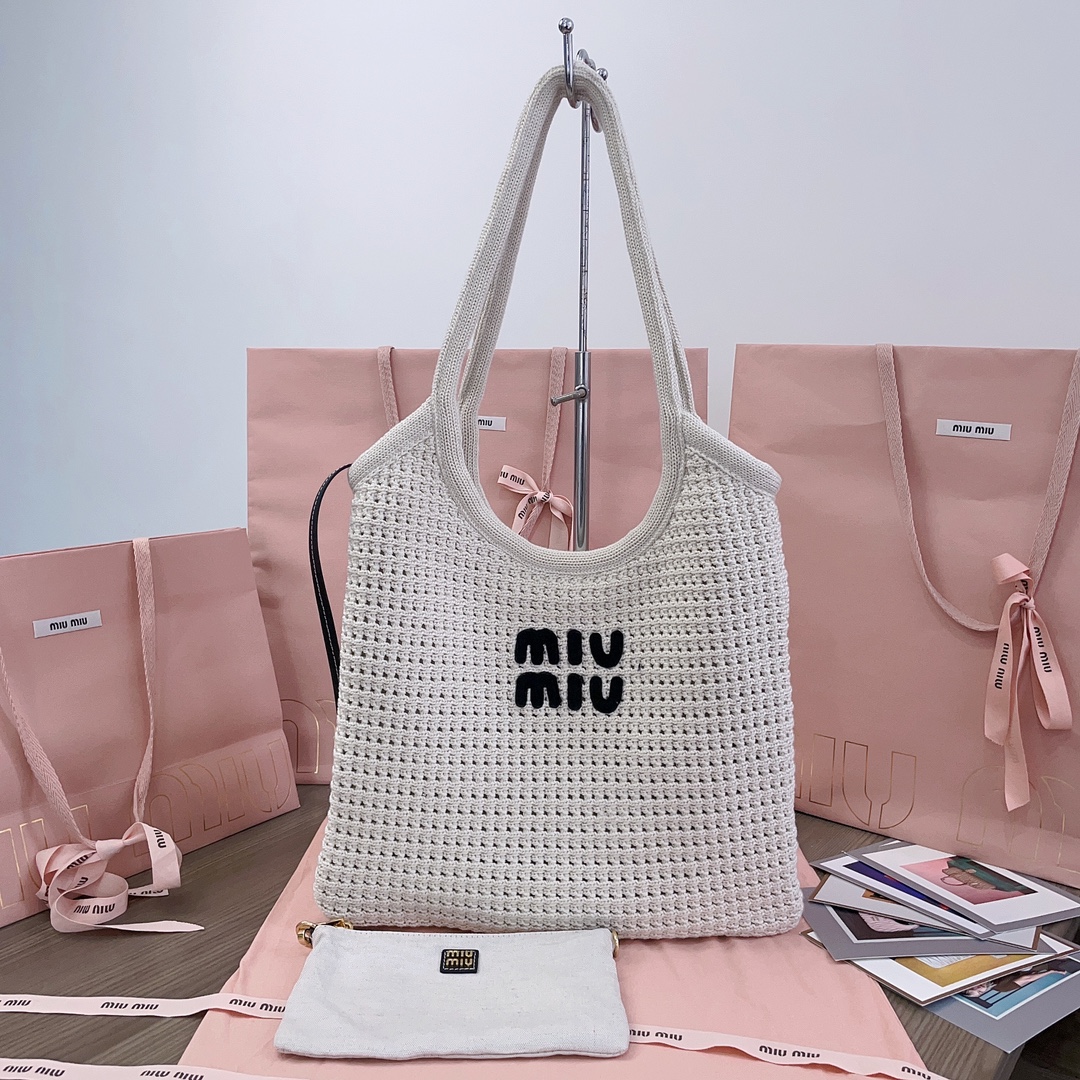 TOP Miu Miu Hollow Knit Tote Bag 35x40cm - White