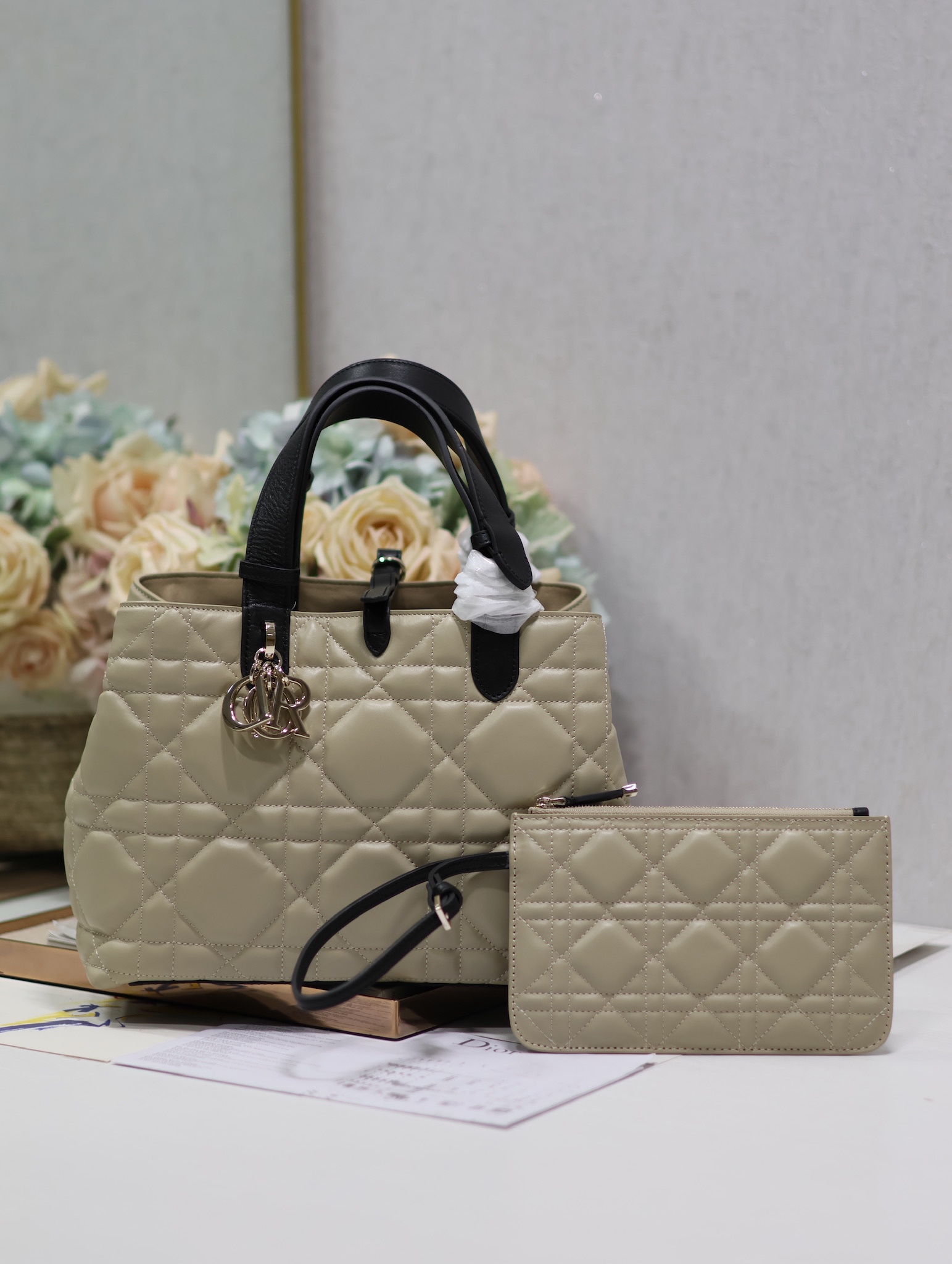 TOP Christian Dior Large Toujours Handbag Calfskin 28.5x19x21.5cm - CD Lock Letter D Knob