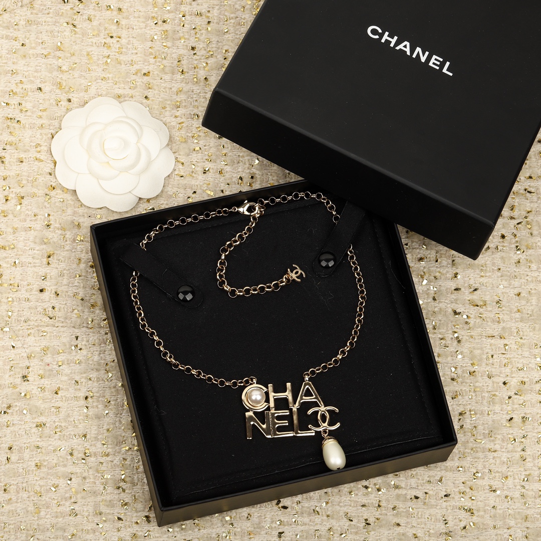 TOP CHANEL Necklace - Gold