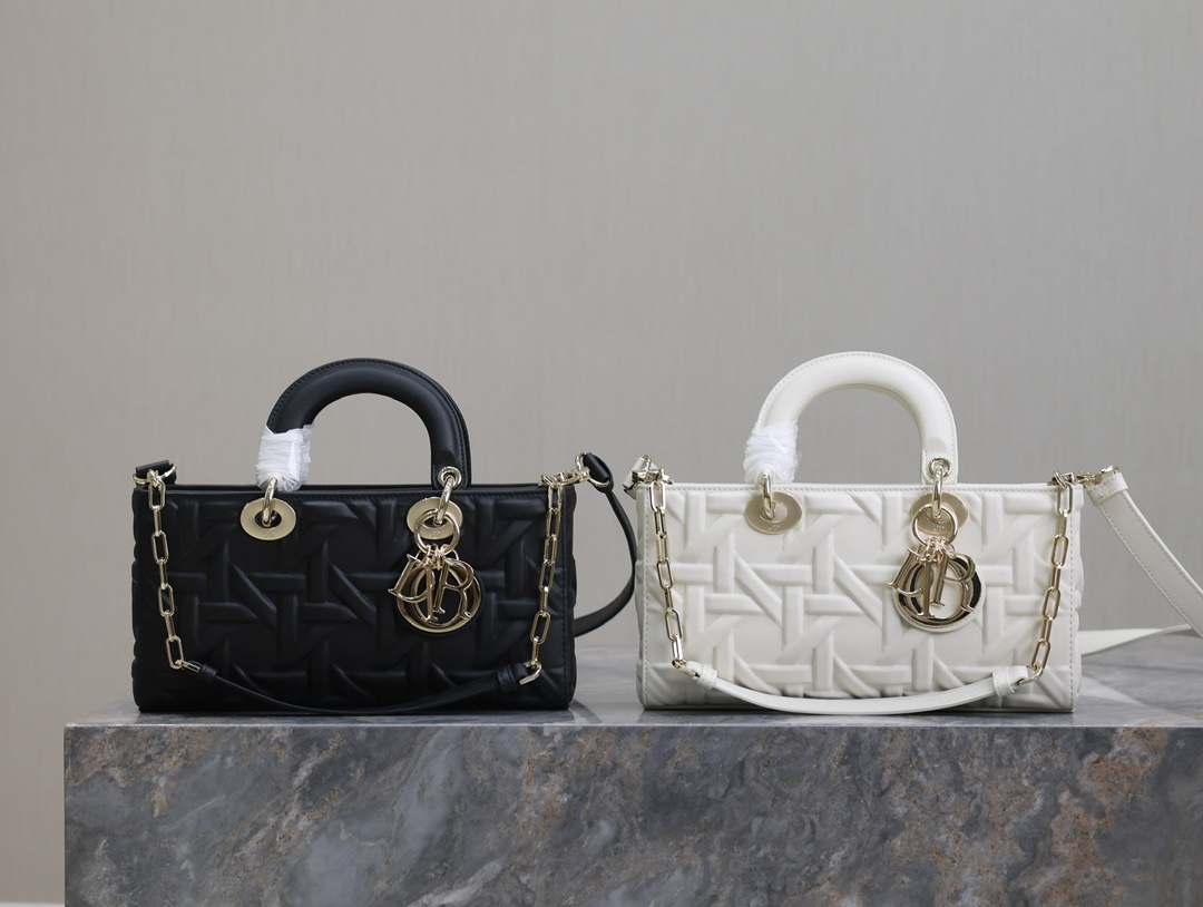 TOP Christian Dior Medium Size Lady D-Joy Bag 26 x 13.5 x 5cm -2 Colors