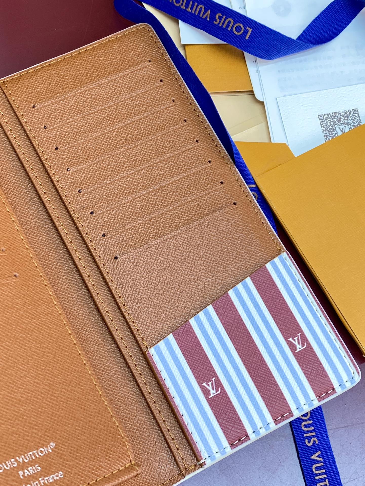 TOP Louis Vuitton LV Brazza Wallet in Monogram Heritage Coated Canvas / Calfskin 10x19x2cm - White