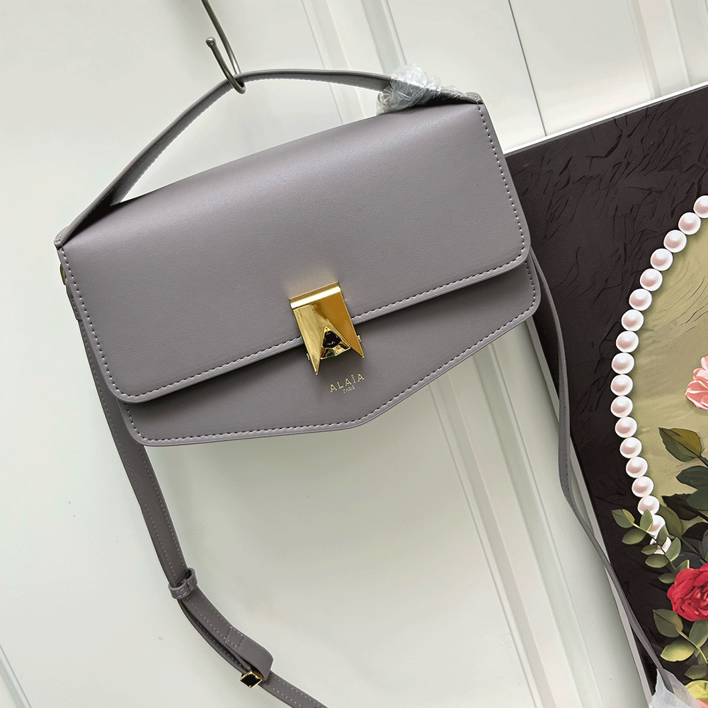 ALAIA  shoulder bag （Replica）