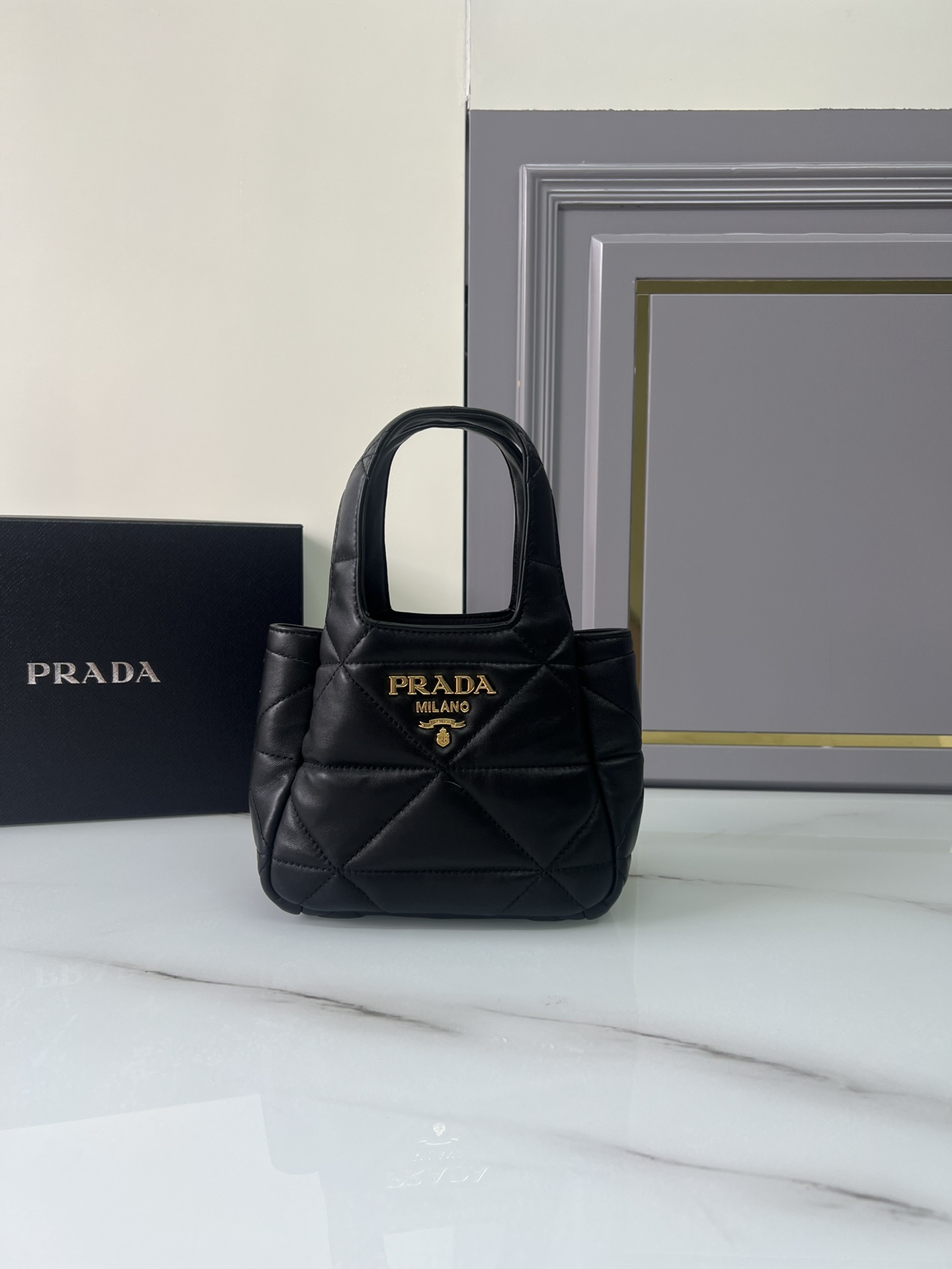 TOP PRADA Sheepskin Bag - Mini 18x16x10cm - Handbag - Black