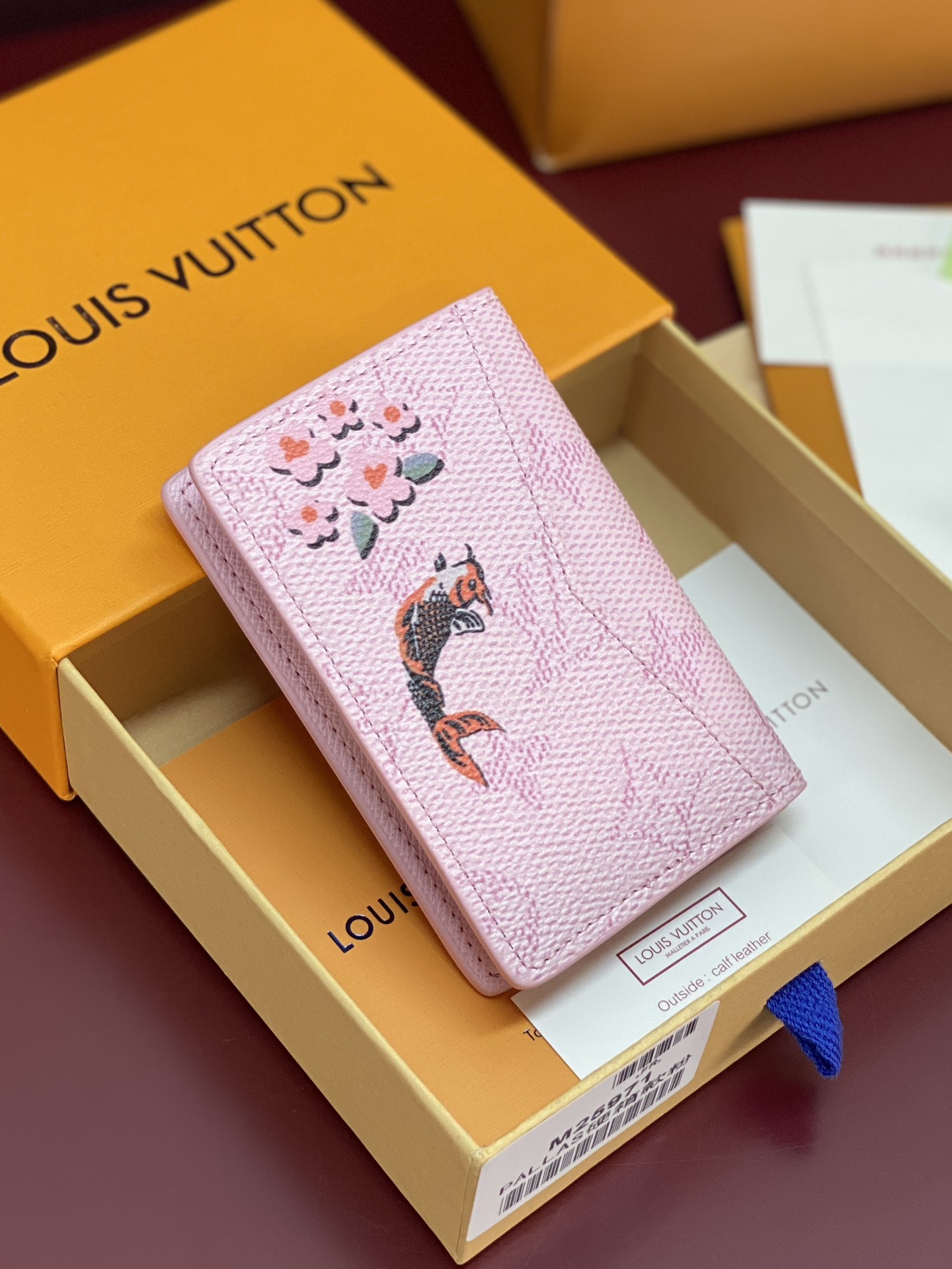 TOP Louis Vuitton LV Passport Holder in Monogram Heritage Coated Canvas / Calfskin 14x2.5x10cm - 3 Color