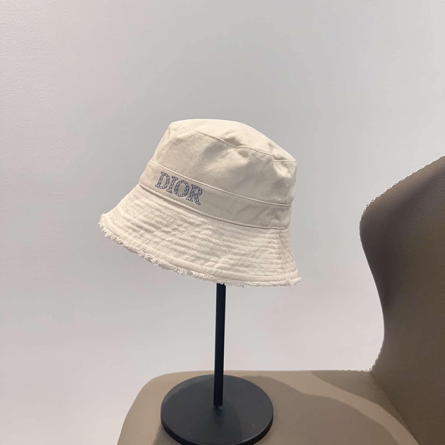 TOP Christian Dior Fisherman's Hat - 3 Color